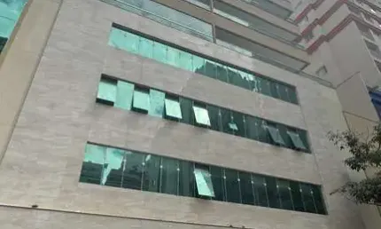 Apartamento com 3 dormitórios à venda sendo 1 suíte, 140.5 m  por - r  1.792.000,00 - meia praia - i