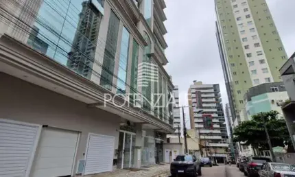 Apartamento à venda, ótima localização no Centro, ITAPEMA - SC