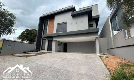 Excelente Casa Duplex no Condomínio Porto Real V em Limeira-SP (WE)