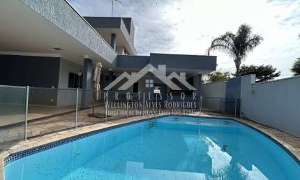 Casa Duplex no Condomínio Jardim dos Ipês em Limeira-SP (WE)