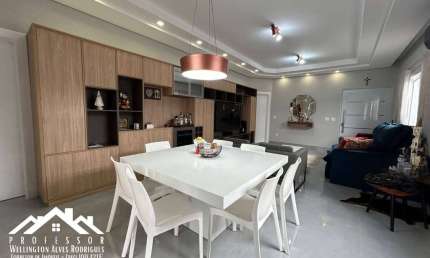 Belíssima Casa no Condomínio Vale das Oliveiras em Limeira-SP