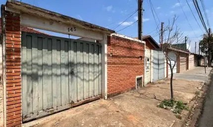 Duas Casas no Mesmo Terreno no Jardim Santa Cecília em Limeira-SP