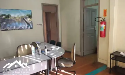 Casa (Residencial ou Comercial) à Venda no Centro de Limeira-SP