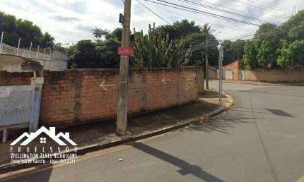 Terreno de Esquina no Jardim Residencial Village em Limeira-SP