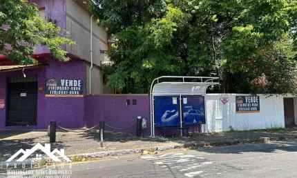 Imóvel com 2 Casas + Salão Comercial na Av. Santa Bárbara em Limeira-SP
