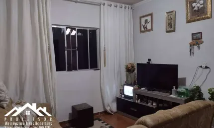 Casa de Esquina no Bairro Parque Nossa Senhora das Dores em Limeira-SP
