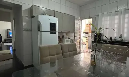 Sobrado no Pq. Residencial Santa Eulália em Limeira-SP