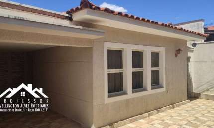 Casa com Edícula à Venda no Bairro Vila Santa Lina em Limeira-SP (P)