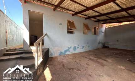 Casa com edícula no Jardim Nossa Senhora das Dores em Limeira-SP