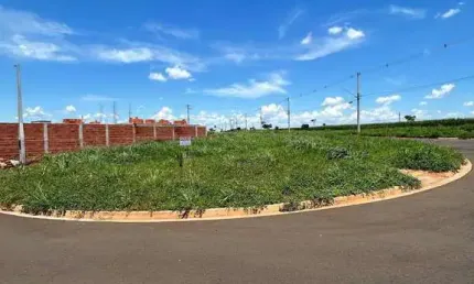 Terreno de esquina no residencial colinas do engenho ii em limeira-sp