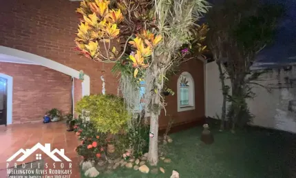 Casa com edícula na Vila Teixeira Marques em Limeira-SP