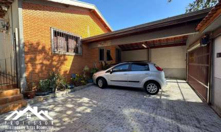 Casa com edícula à venda no Jardim Parque Novo Mundo em Limeira-SP