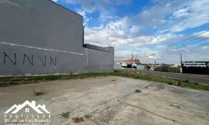 Terreno comercial de esquina no Residencial São Miguel em Limeira-SP