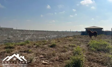 Terreno de chácara em condomínio no Bairro dos Frades em Limeira-SP