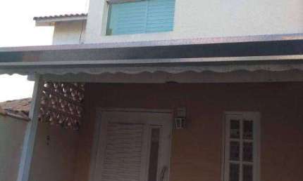 Sobrado com 3 dormitórios à venda, Cotia, 97 m², Outeiro de Passárgada, 2 vagas, local alto, semi-mobiliado, linda vista, à 2 km do centro