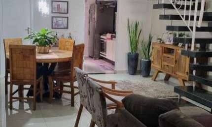 Sobrado com 2 dormitórios à venda, Vila Santa Maria,  Americana/SP, 86 m², AT 111 m², 2 vagas, rico em armários. área gourmet com churrasqueira.