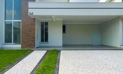 Casa Térrea à Venda no Condomínio Condomínio  Royal Garden – Paulínia/SP