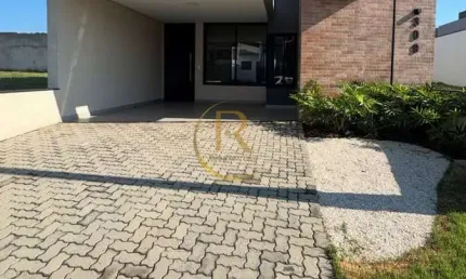 Casa à venda no Condomínio Jardim dos Lírios- Paulínia/SP