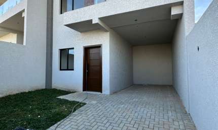 Casa com 3 quartos à venda no Iguaçu, Araucária 