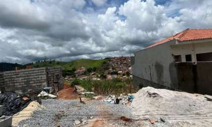 Terreno com linda vista para cidade à venda em Bandeira do Sul -MG