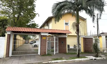 Casa em condomínio fechado com 2 quartos à venda na Nossa Senhora das Graças, Canoas  por R$ 269.000