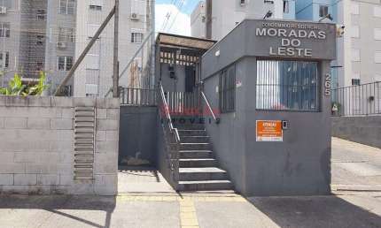 Apartamento com 2 quartos à venda no Olaria, Canoas  por R$ 170.000