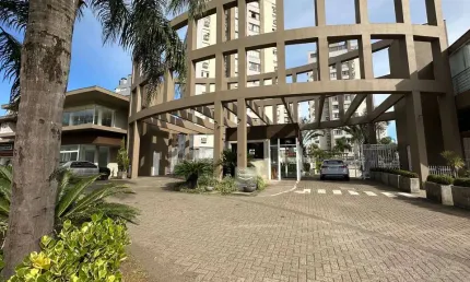 Apartamento com 3 quartos à venda no Centro, Canoas  por R$ 650.000