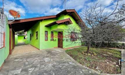 Casa com 3 quartos à venda na Nossa Senhora das Graças, Canoas  por R$ 560.000
