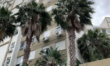 Lindo apartamento com vista e posição solar privilegiada.