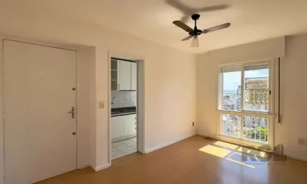 APARTAMENTO 1 DORMITÓRIO EM ANDAR ALTO COM VISTA PARA GUAÍBA NO CENTRO HISTÓRICO