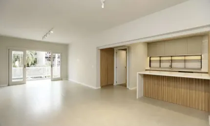 Apartamento 03 dormitórios revitalizado no Moinhos de Vento em Porto Alegre.