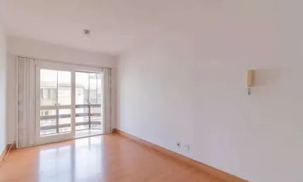 Apartamento à venda com 64m², 2 quartos e 1 vaga no Partenon