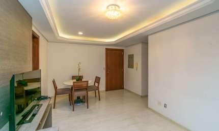 Apartamento 2 dormitórios à venda Petrópolis Porto Alegre/RS