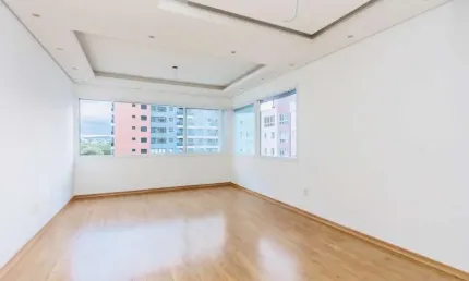 Apartamento com 2 quartos à venda na Rua Acélio Daudt, 30, Passo da Areia, Porto Alegre