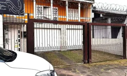 Casa com 3 quartos à venda na Rua Cachoeira, 54, Nonoai, Porto Alegre