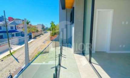Casa com 3 quartos à venda na Paulista, 275, Itacolomi, Balneário Piçarras por R$ 930.000