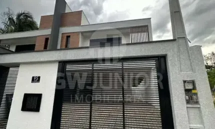 Casa com 3 quartos à venda na Rua Guilherme Manteuffel, 95, Glória, Joinville por R$ 1.200.000