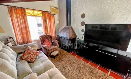 Casa com 3 quartos à venda na Rua Anita Garibaldi, 60, Anita Garibaldi, Joinville por R$ 680.000