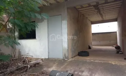 Casa comercial e residencial, salão com 129m², sala com 26,19m² e casa residencial com 2 dormitório