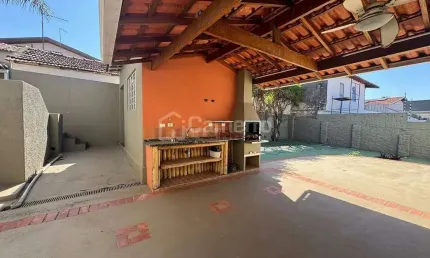 Casa com 3 dormitórios, sendo 1 na edícula, parte externa, à venda, 108 m² por R$ 500.000,00 - Cent