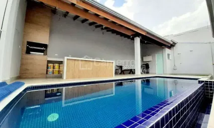Casa com 3 dormitórios à venda, 220 m² por R$ 920.000,00 - Vila Frezzarin - Americana/SP