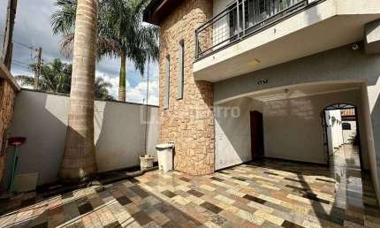 Casa com 3 dormitórios, sendo 1 suíte,  à venda, 263 m² por R$ 1.100.000 - Jardim Nossa Senhora do