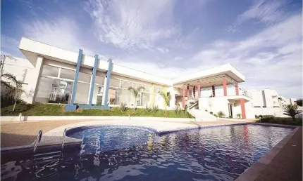 Casa com 3 dormitórios, sendo 3 suítes,  à venda, 248 m² por R$ 1.200.000 - Vila Santa Maria - Amer