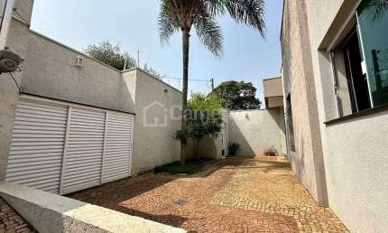 Casa com 3 dormitórios à venda, 203 m² por R$ 1.250.000,00 - Vila São Pedro - Americana/SP