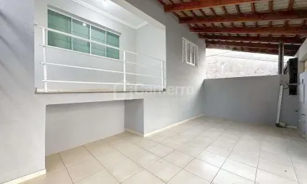 Casa com 3 dormitórios para alugar, 132 m² por R$ 3.100/mês - Jardim São Paulo - Americana/SP