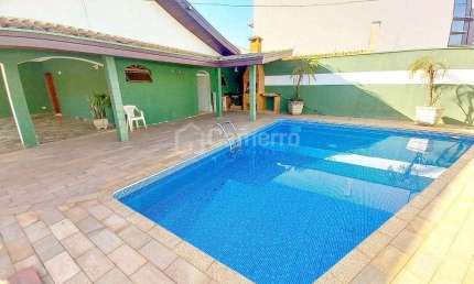 Casa com 3 dormitórios para alugar, 196 m² por R$ 4.800/mês - Vila Nossa Senhora de Fátima - Americ