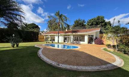 Casa para locação, com 354 m² de área útil e 1.475 m² de área tota - l Condomínio Altos da Represa,