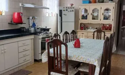 Casa térrea, comercial , com 340m° de terreno, Valor R$ 750.000, no Centro de Americana - SP