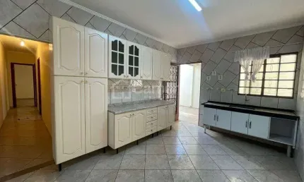 Casa com 2 quartos para alugar no Parque Liberdade, Americana 