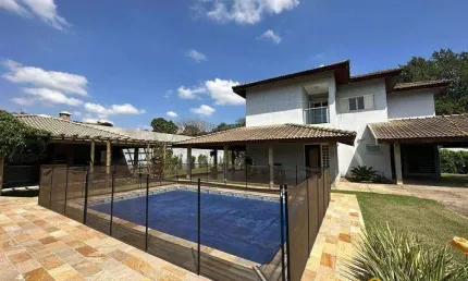 Casa com 3 dormitórios para alugar por R$ 8.000/mês - São José - Americana/SP